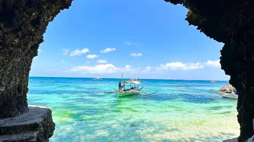 Boracay: Puka Beach & Laurel Island & Coral Garden 1-day tour – Includes snorkeling & BBQ lunch