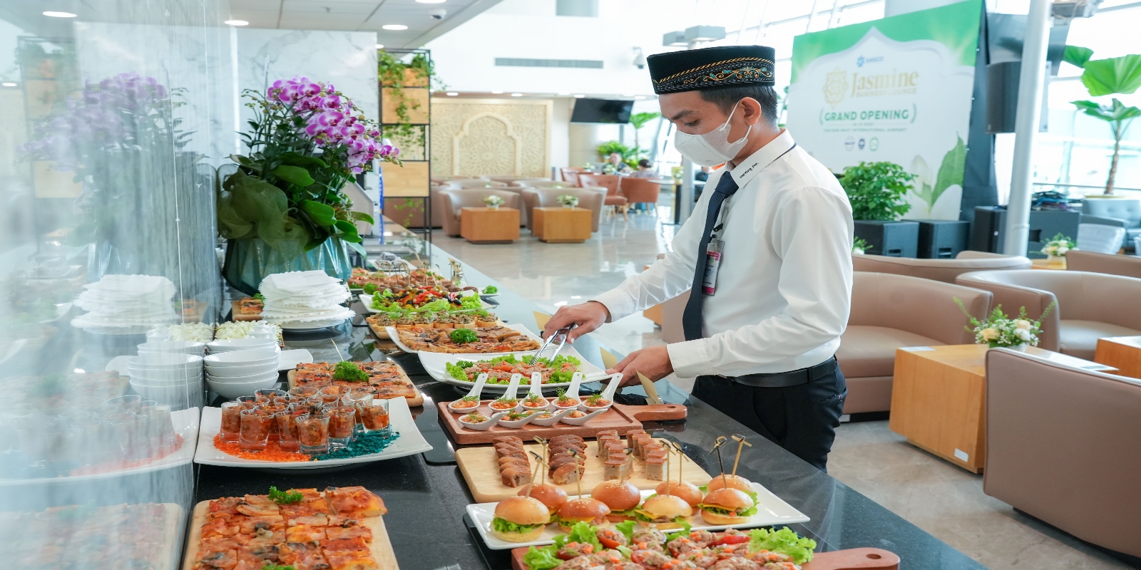 Tan Son Nhat International Airport (SGN)