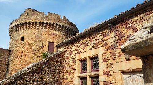 Castelnau-Bretenoux Castle