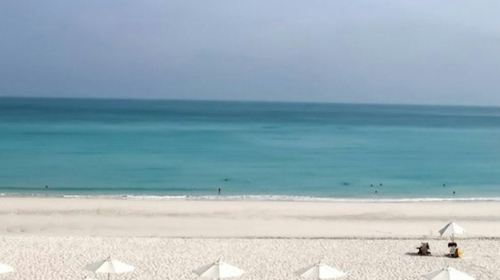 Saadiyat Mamsha Beach: Day Pass