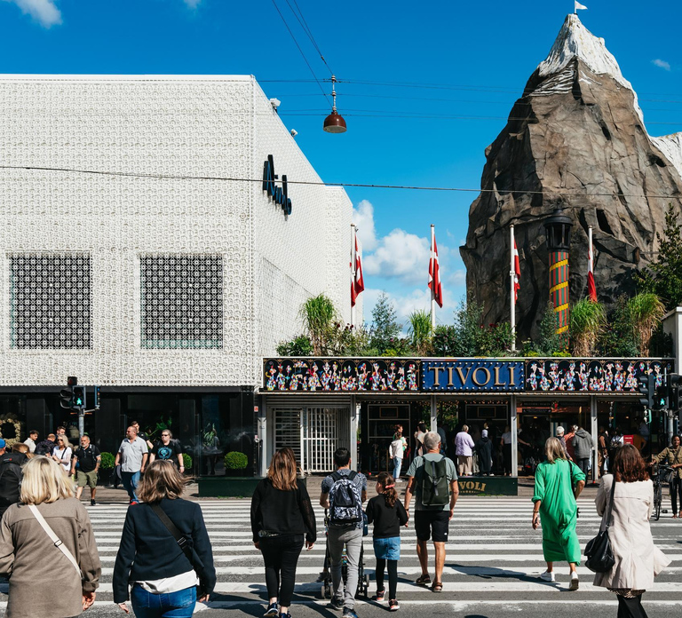 Copenhagen: Tivoli Gardens Entry Ticket with Unlimited Rides