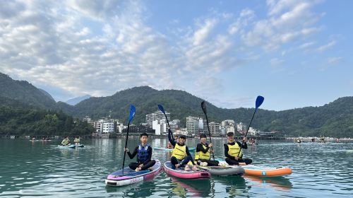 Nantou | Sun Moon Lake SUP & Canoe Experience