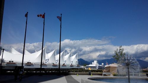 Vancouver Canada Place + Vancouver Lookout + Queen Elizabeth Park Day Tours