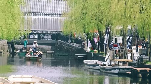 Kyushu Strawberry Picking & Yanagawa Boat Ride & Koimiko Shrine & Tosu Premium Outlets 1-Day Tour