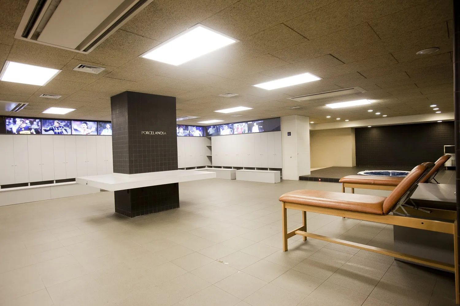 F.C.Barcelona Fans: Immersive Tour - Guided Private Visit