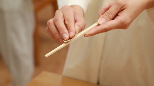 Ginza chopsticks workshop experience for the first 500 people at only 550 yen
