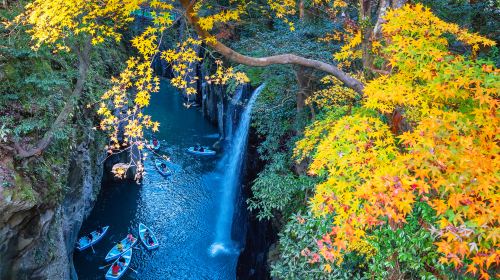 Miyazaki & Kumamoto 1-Day Tour: Ama-Iwato Shrine & Takachiho Gorge (Free Shuttle)