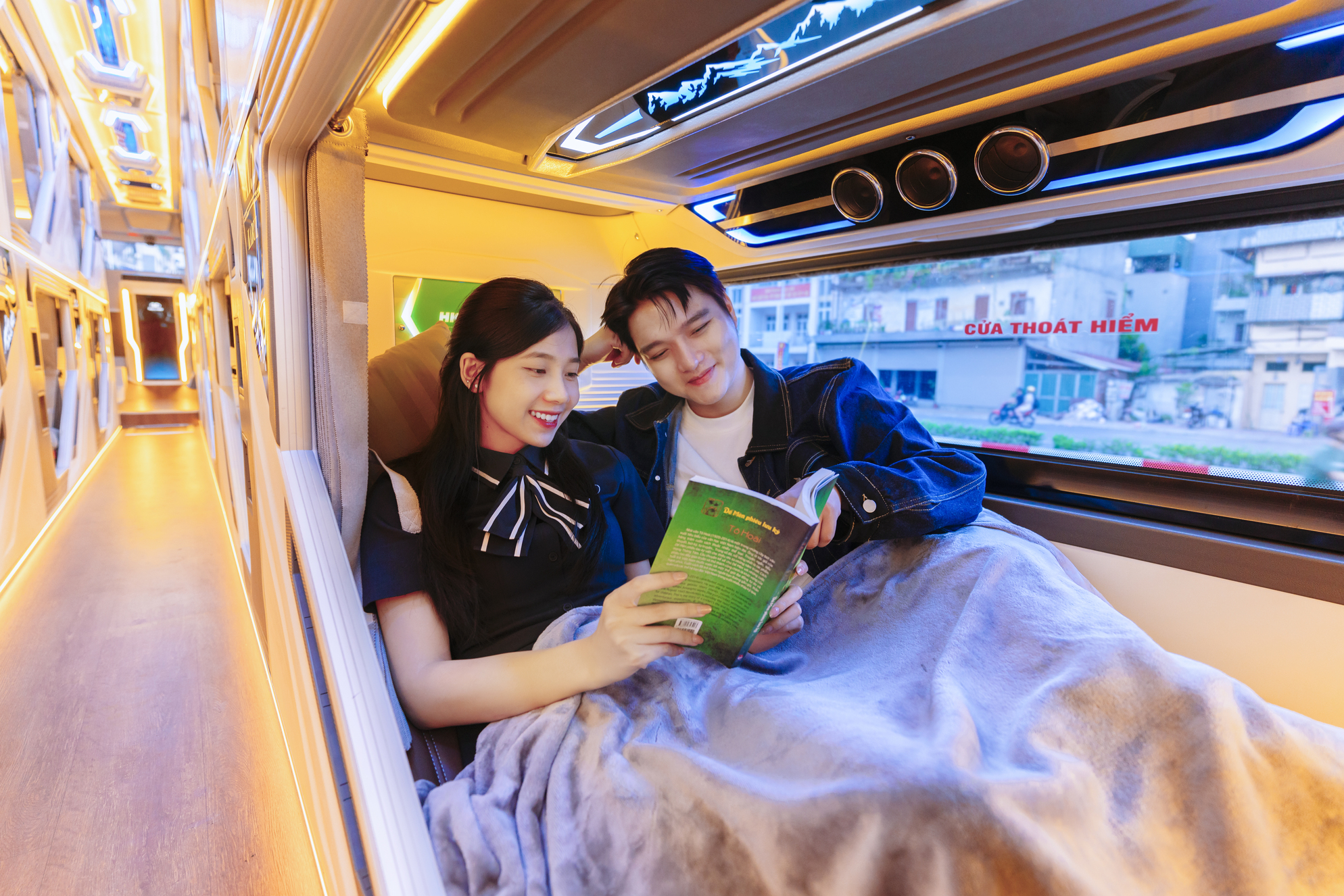 Sleeper Bus Transfer Hanoi - Sapa by HK Buslines