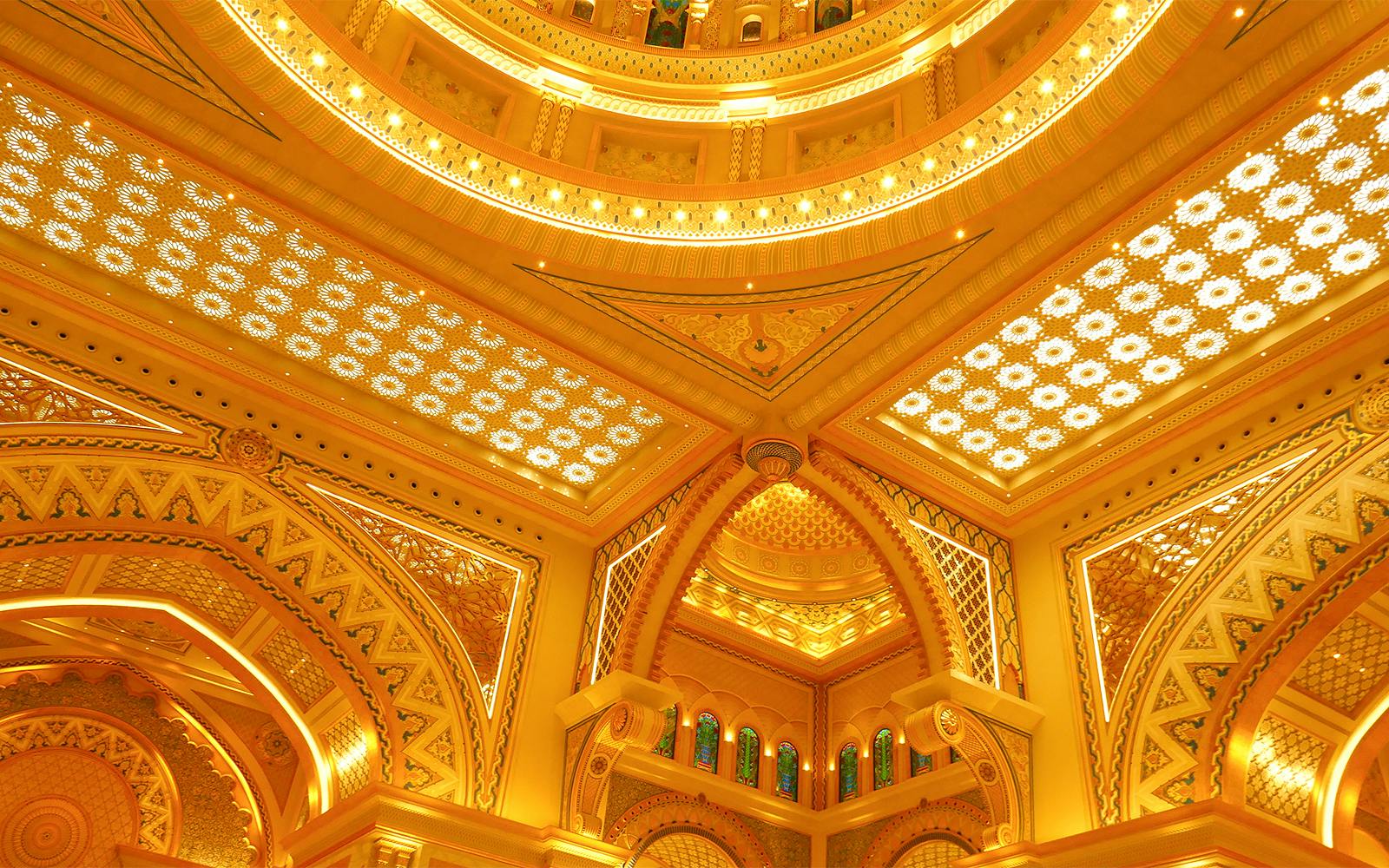 From Dubai: Abu Dhabi Full-Day City Tours with Qasr Al Watan & Sheikh Zayed Grand Mosque