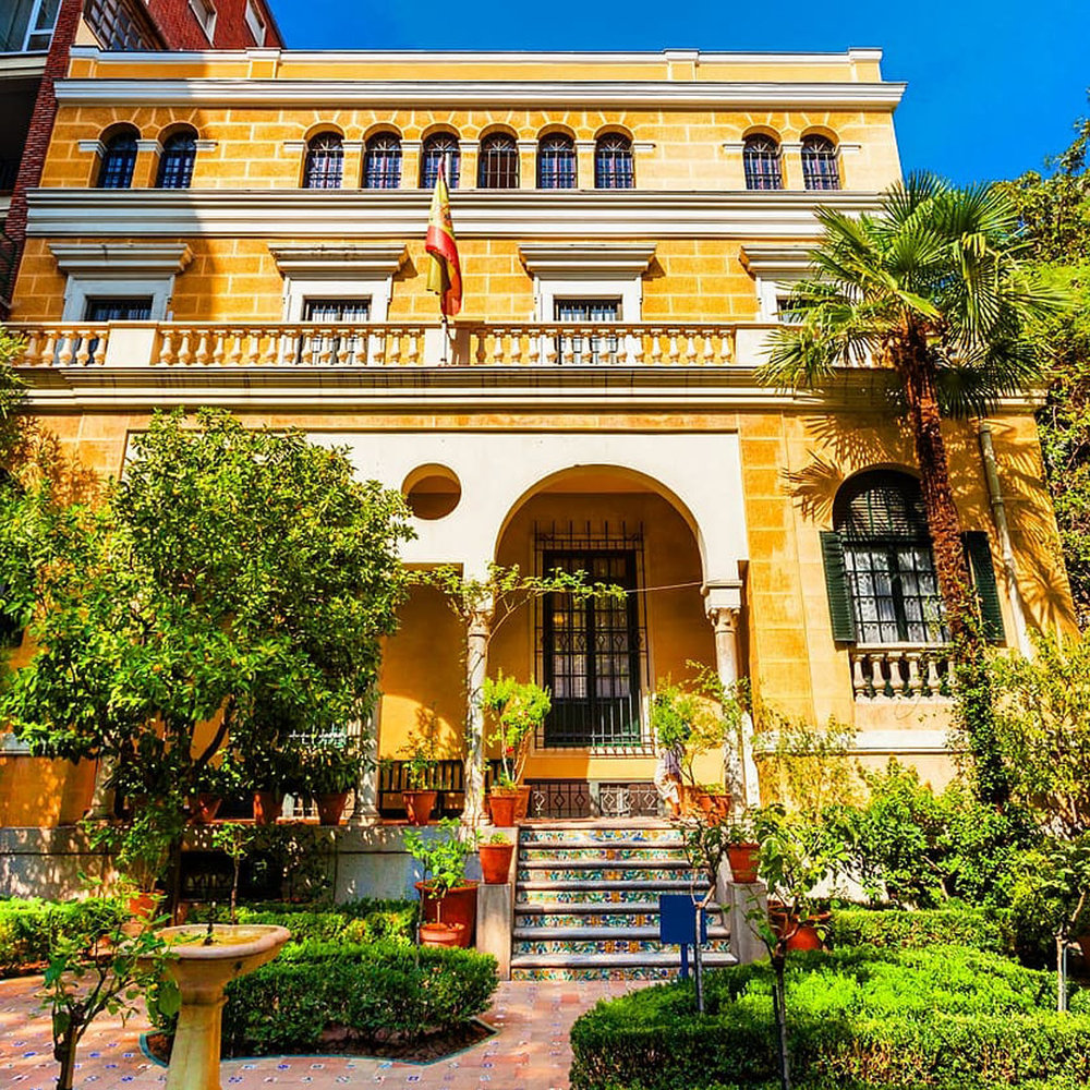 Private Tour to Sorolla Museum