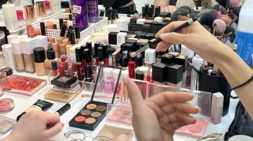 One-Day Personal Color Makeup Class - Image HO