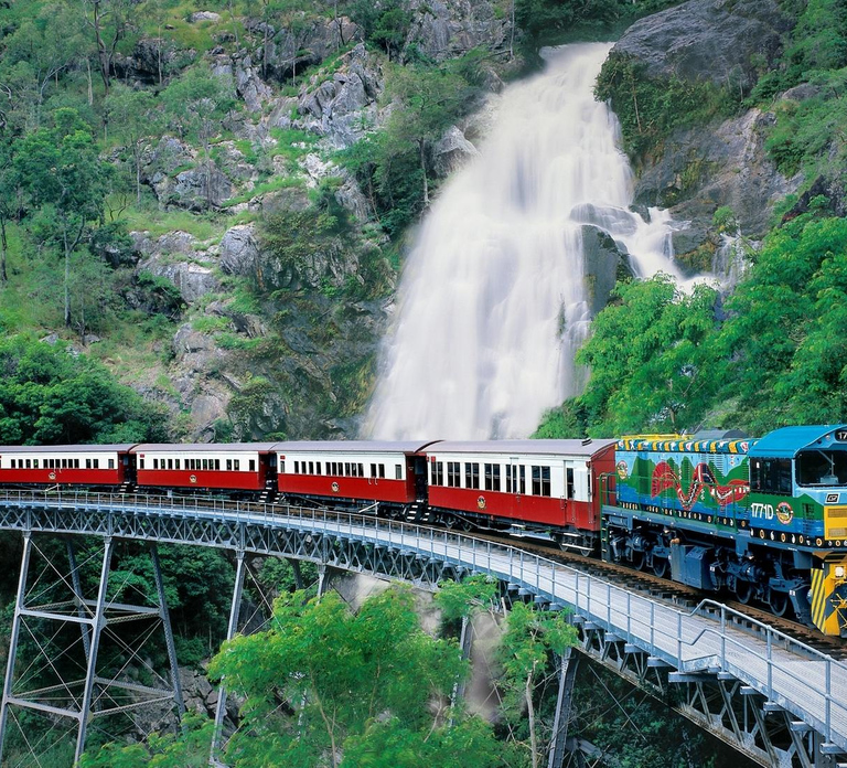 From Port Douglas: Kuranda Tour with Skyrail & Scenic Train