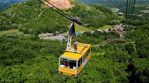 National Day Sale – Hokkaido Noboribetsu Lake Toya – Small Group Tour with Chinese Subway