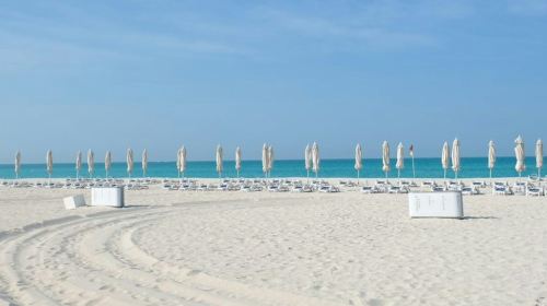 Saadiyat Mamsha Beach: Day Pass