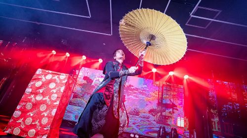 Osaka Variety Show (English Host) – Experience Osaka Nightlife with Various Unique Performances