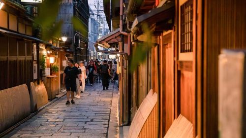 Kyoto Geisha District Walking Tour in Gion Day Tours