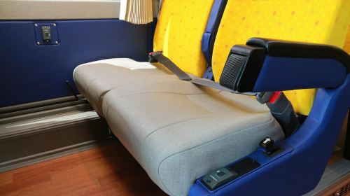 One-way Bus: Takayama to Kyoto via Shirakawago Day Tours
