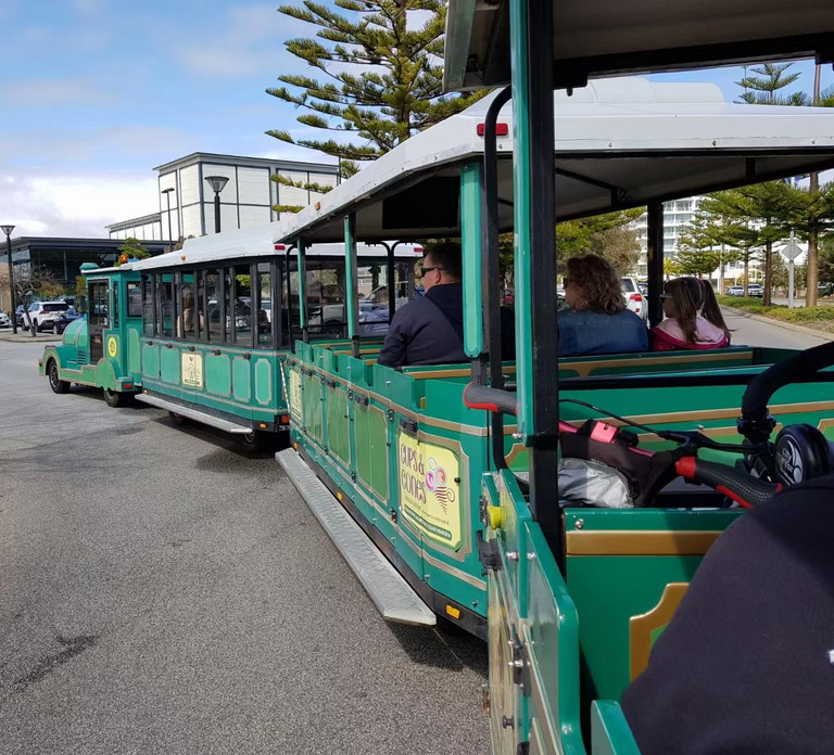 Mandurah: Big Toot 30 mins scenic tour