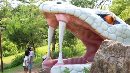 Kyoto: Naruto & Boruto at Nijigen no Mori Entry & Transfer Day Tours