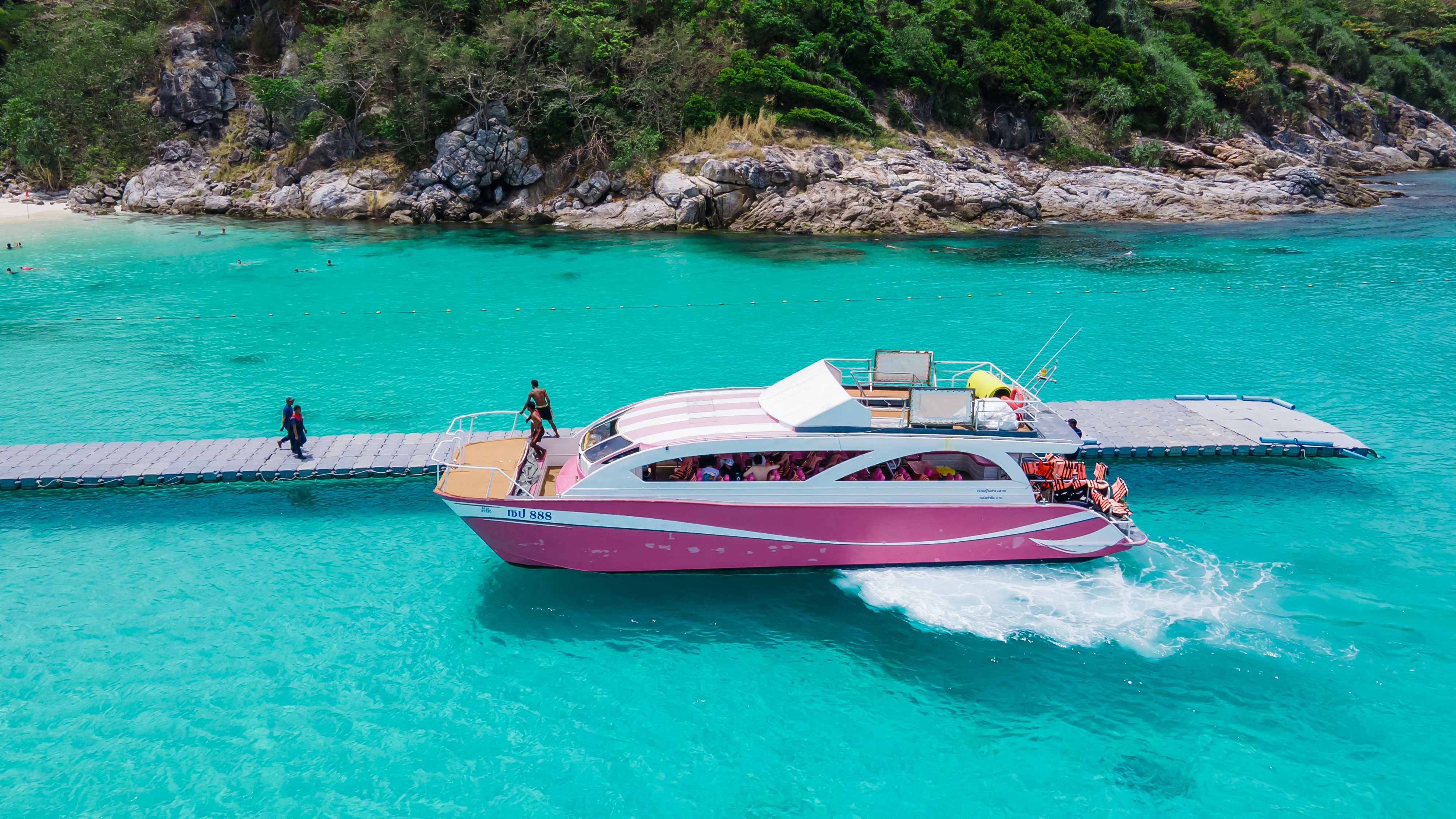 Day Trip Racha Island + Coral Island By Catamaran (皇帝岛+珊瑚岛一日游 - Barbie 粉色芭比号)