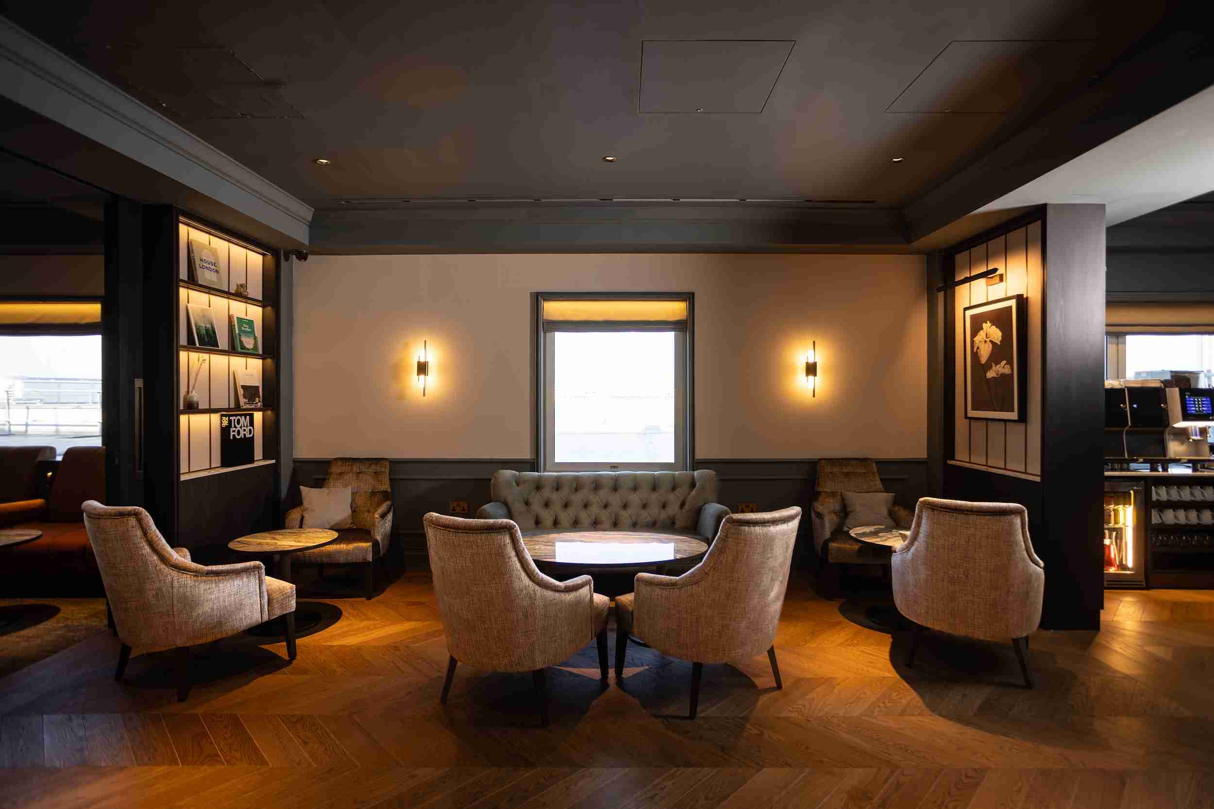 Clubrooms (Additional Charges Apply) Heathrow Airport