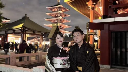 Kimono experience at Sensō-ji temple in Tokyo, Japan | Lace/furisode/formal visiting/yukata rental | Complete Japanese-style makeup & hairstyling accessories | Premium travel photography service - Aya