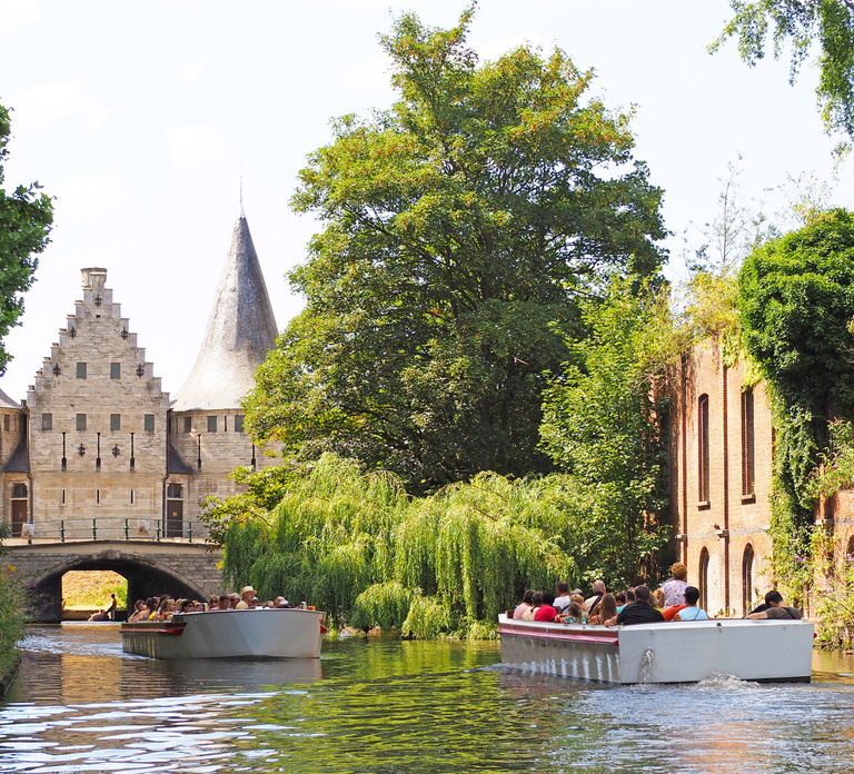Ghent: 50-Minute Medieval Center Guided Boat Trip