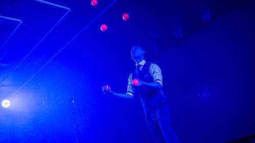 Neo-Japanese Show "OVAS" Osaka High-Energy Night Show (English MC) Day Tours