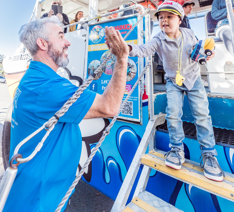 Sunshine Coast: 1-Hour Land and Water Tour