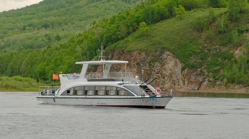 Shiwei Boundary River Cruise