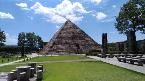 Stone Museum Hakusekikan