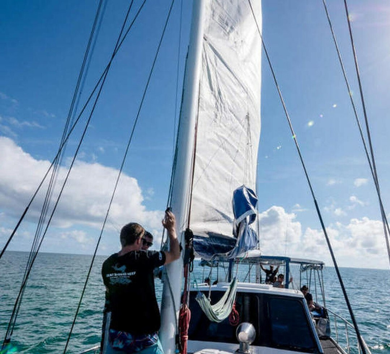 Cairns: 2-Day Great Barrier Reef Dive and Snorkel Boat Trip