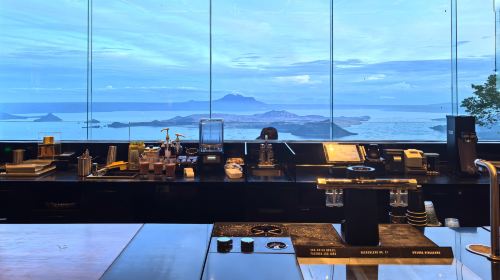 Philippines Manila Tagaytay 1-day tour – Tagaytay Starbucks, popular restaurant