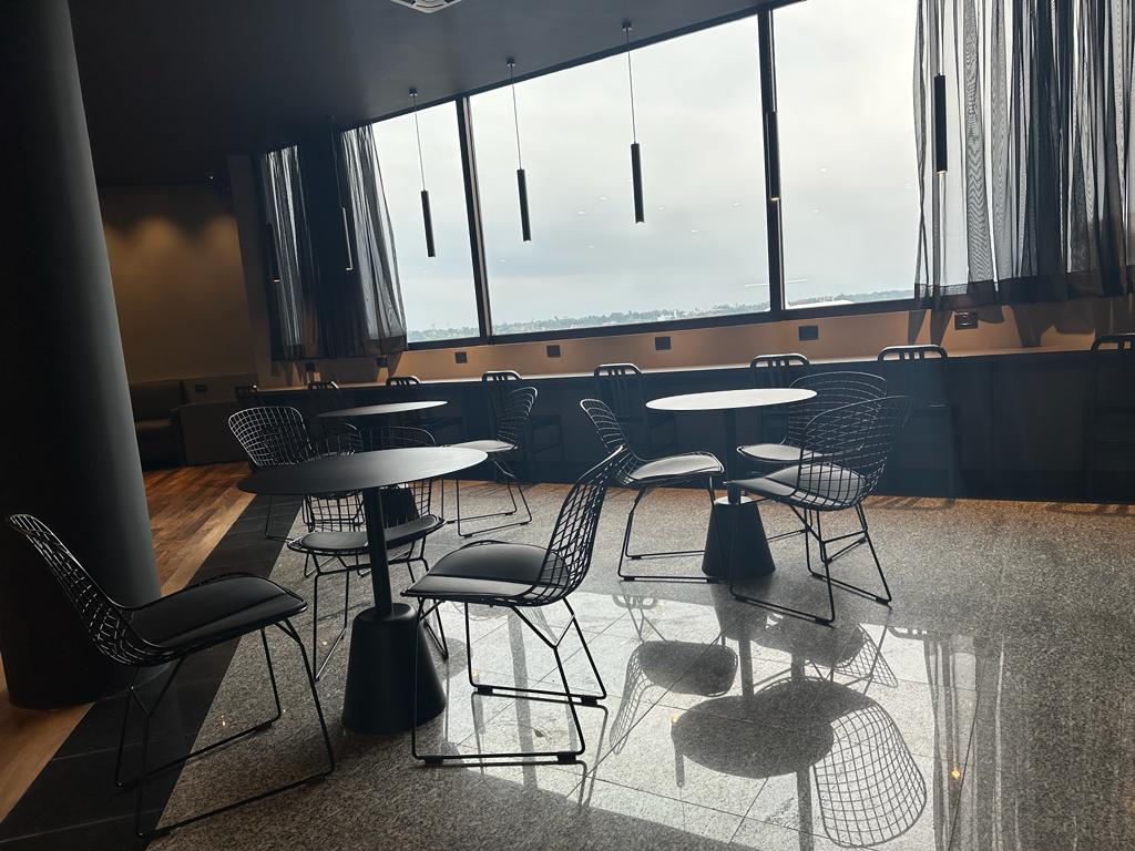 Sala VIP Black Silvio Pettirossi International Airport