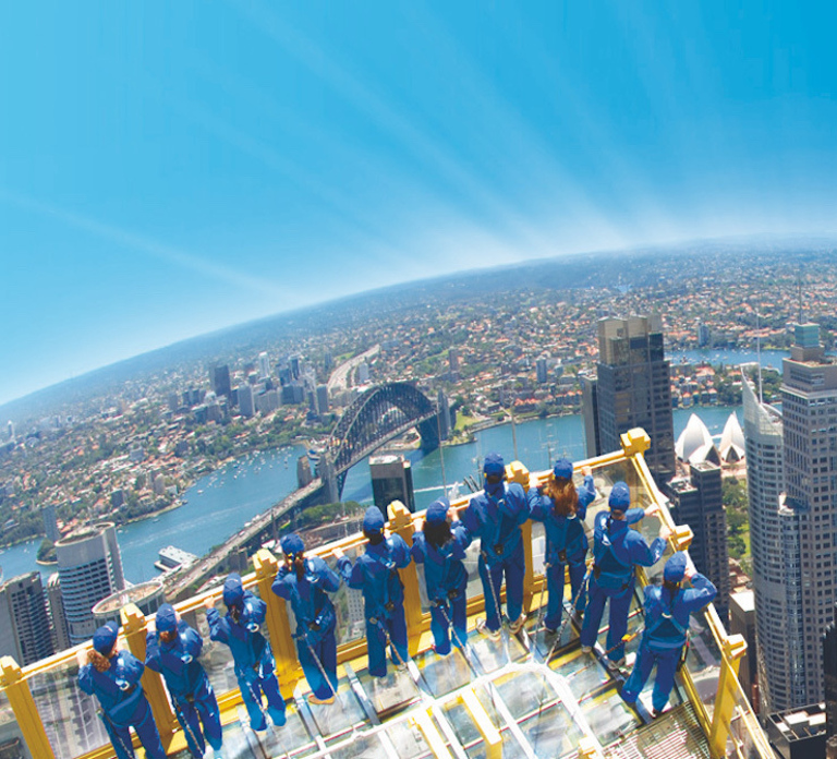 Skywalk at The Sydney Tower Eye: Ticket & Tour