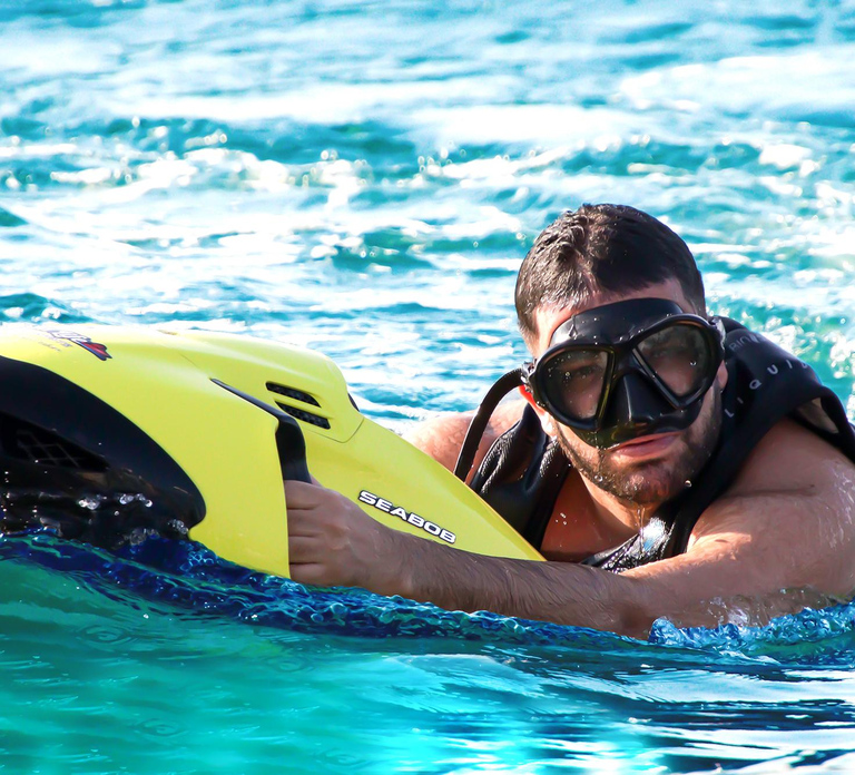 Dubai : Seabob Diving Experience in JBR Beach