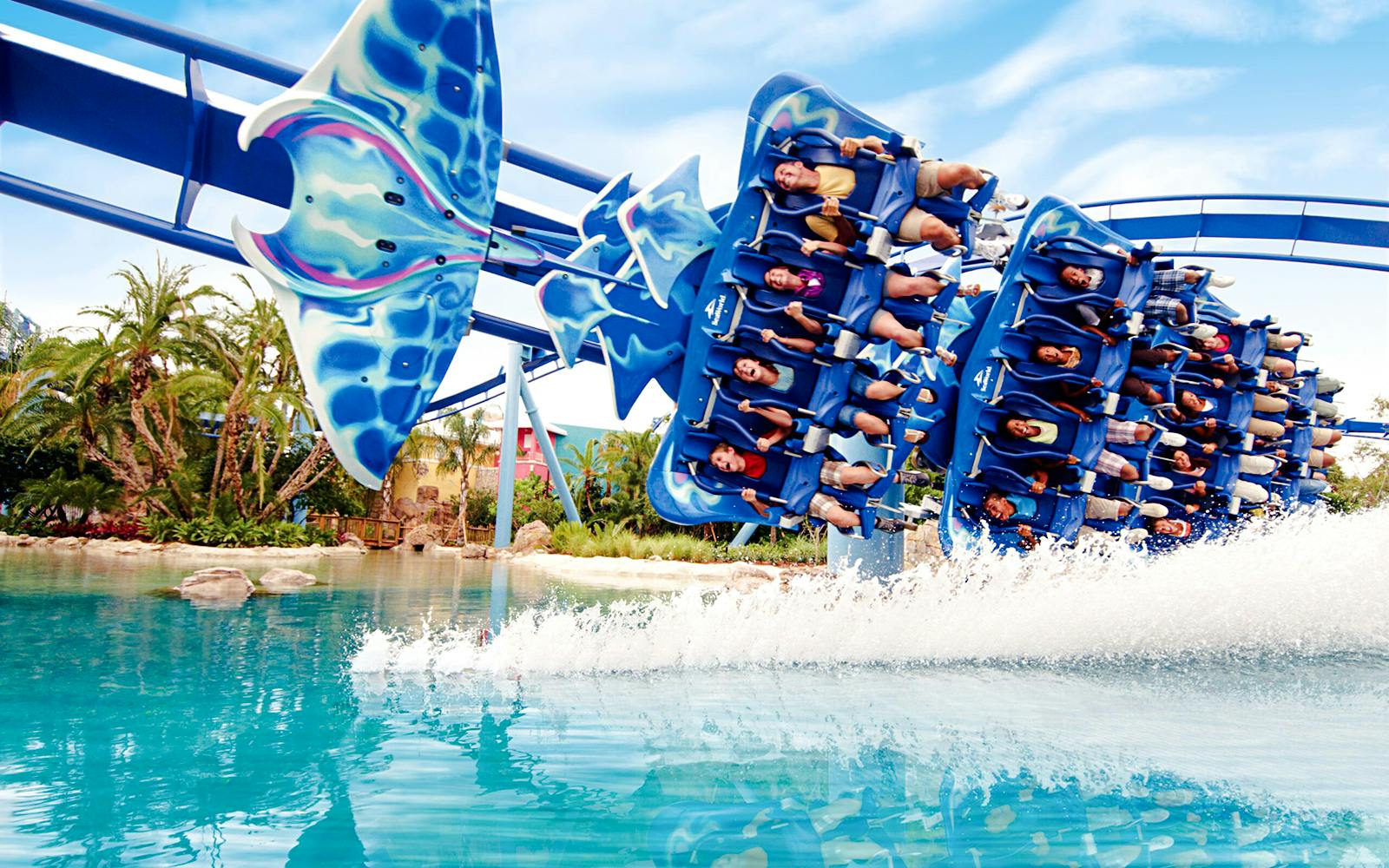 Aquatica Orlando 4-Park, 14-Day Unlimited Visits + Free Parking