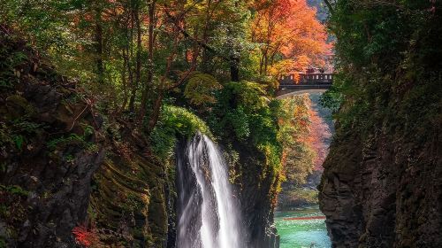 One-Day Tour of Takachiho Gorge in Kyushu, Japan + Kumamoto Aso Volcano and Kusasenri Scenic Area