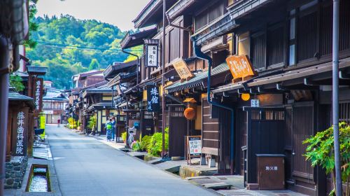 1-Day Tour to Hida Takayama & Shirakawa-go (Hida Beef Lunch