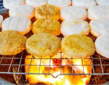Luang Prabang: Evening Street Eats and Night Market Private Tour