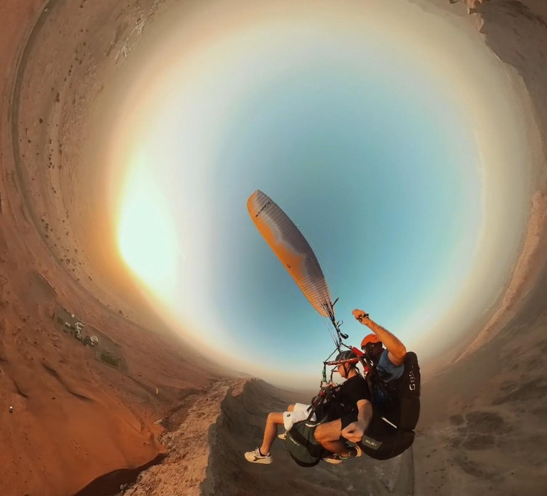 Sharjah: Tandem Paragliding Experience