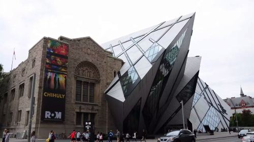 Royal Ontario Museum + Casa Loma + Fort York National Historic Site + Hanlan's Point Beach