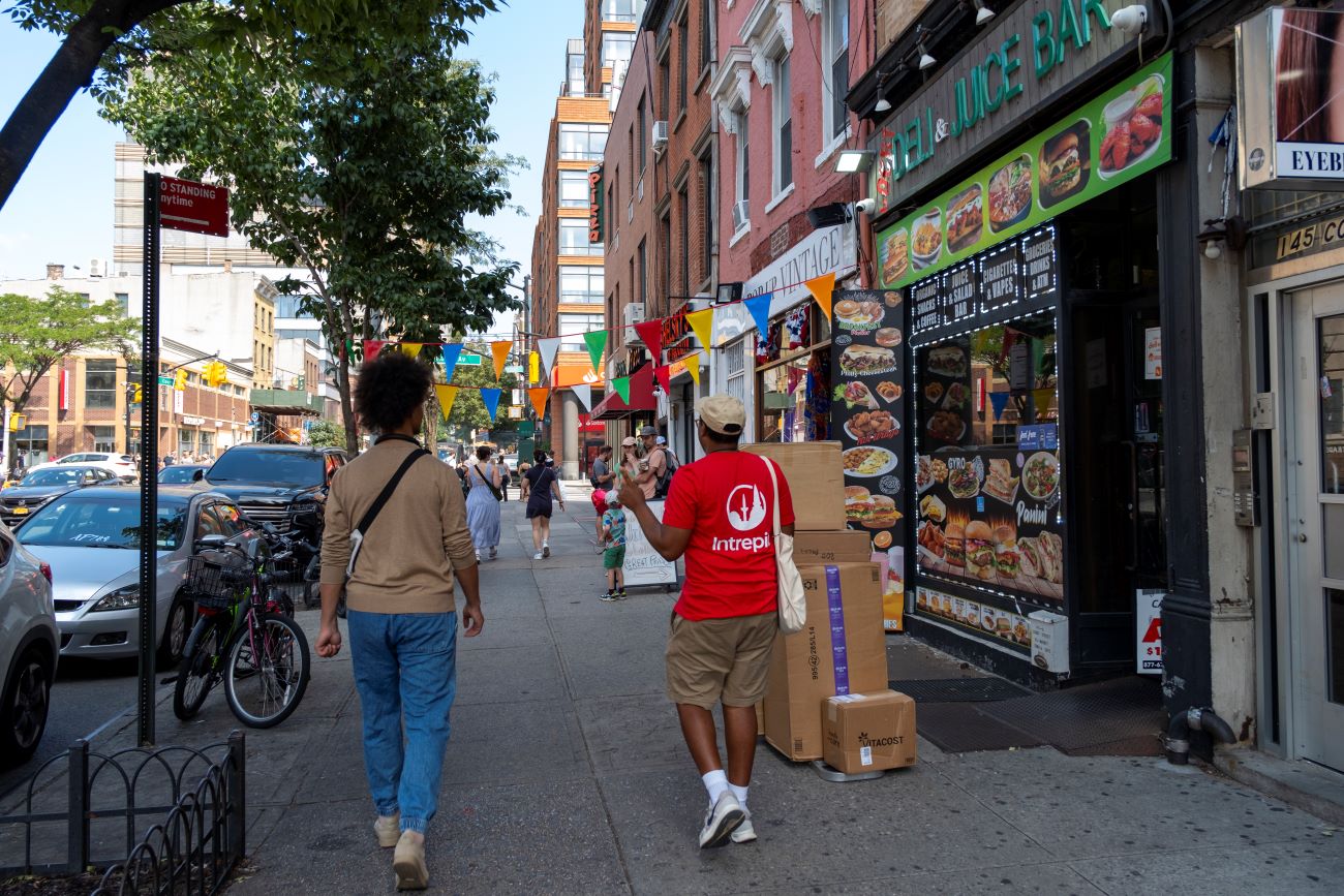 New York Neighbourhood Eats Tour: Brownstone Brooklyn Experience