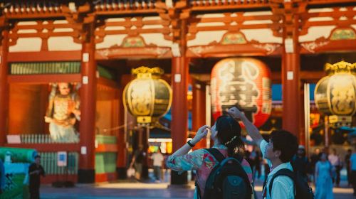 Tokyo: Asakusa Photogenic Night Walk with 1 drink Day Tours