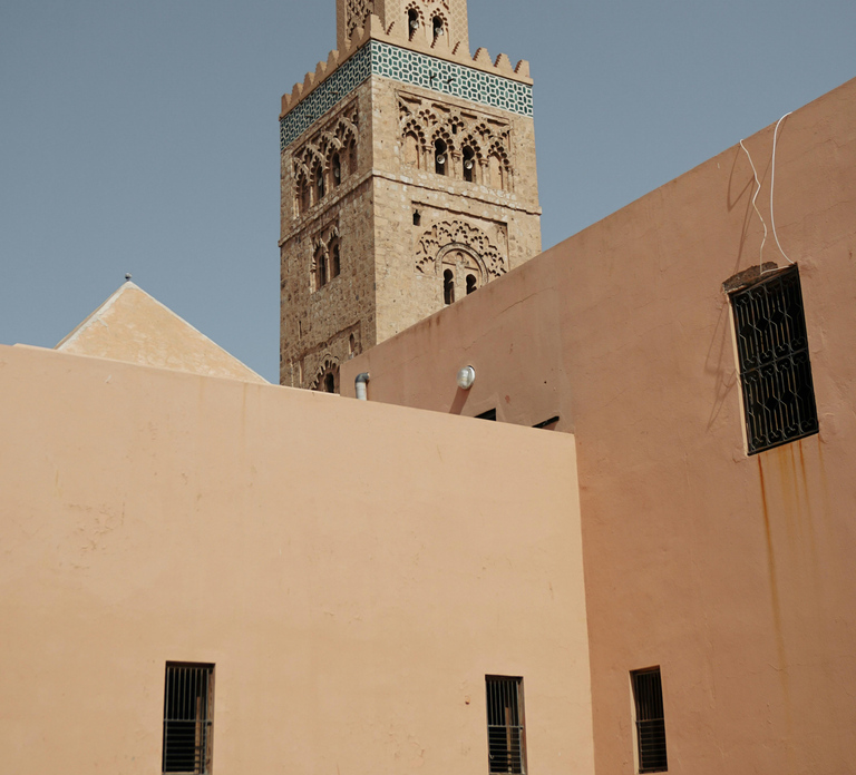 Private Full Day Abu Dhabi Tour with Louvre & Qasr Al Watan