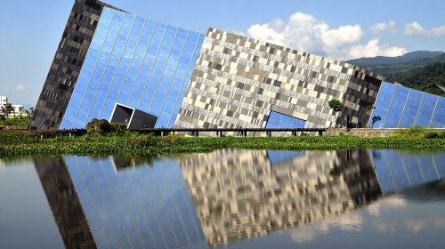 Zhang Mei Ama Farm&Lanyang Museum&Luodong Nightmarket Day Tour from Taipei Day Tours