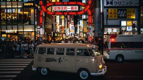 Tokyo Classic Romance – Classic Car - Volkswagen T1 Bus Tokyo Photo Guide Experience by Surreal Car Co