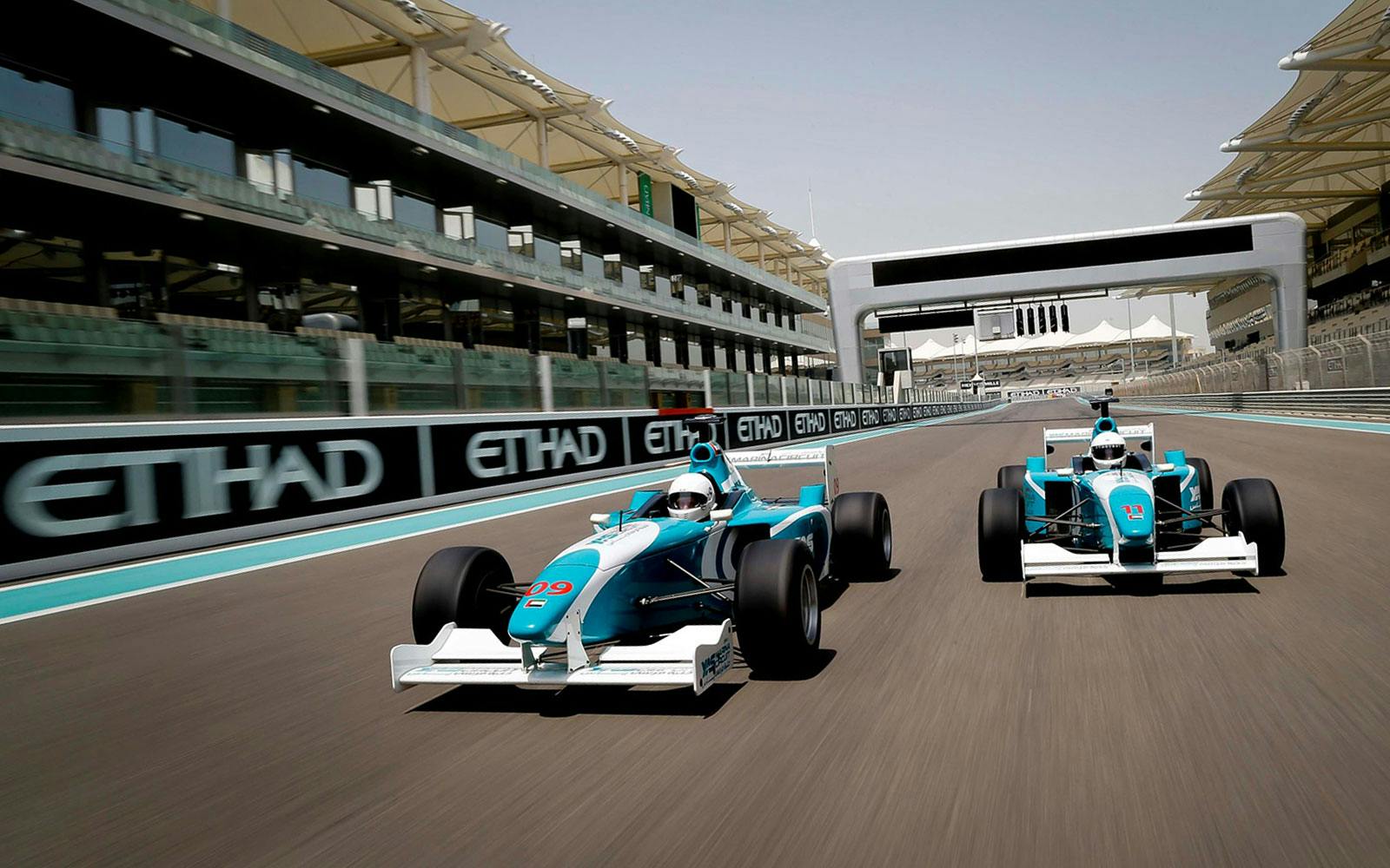 Formula Yas 3000: Drive at Yas Marina Circuit