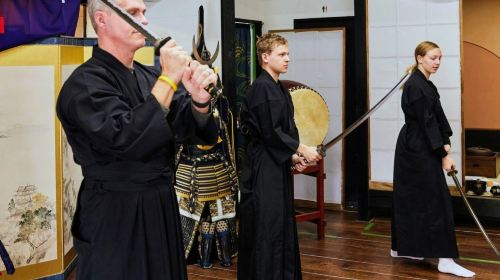Night time/Trial slashing in Bushido with Samurai Sword real sharpneses near Osaka castle