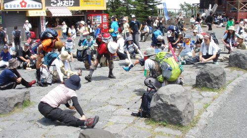 Overnight camping in Tokyo[Hike Mount Fuji together (8th station designated plan) with a professional Mount Fuji guide!]